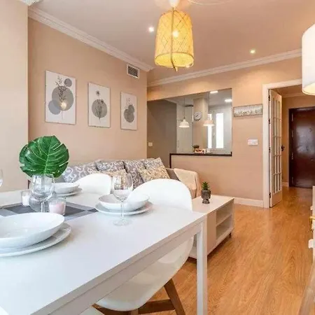 Apartment 3 En Estadio 8 Plazas 3 Hab Y Metro Seville